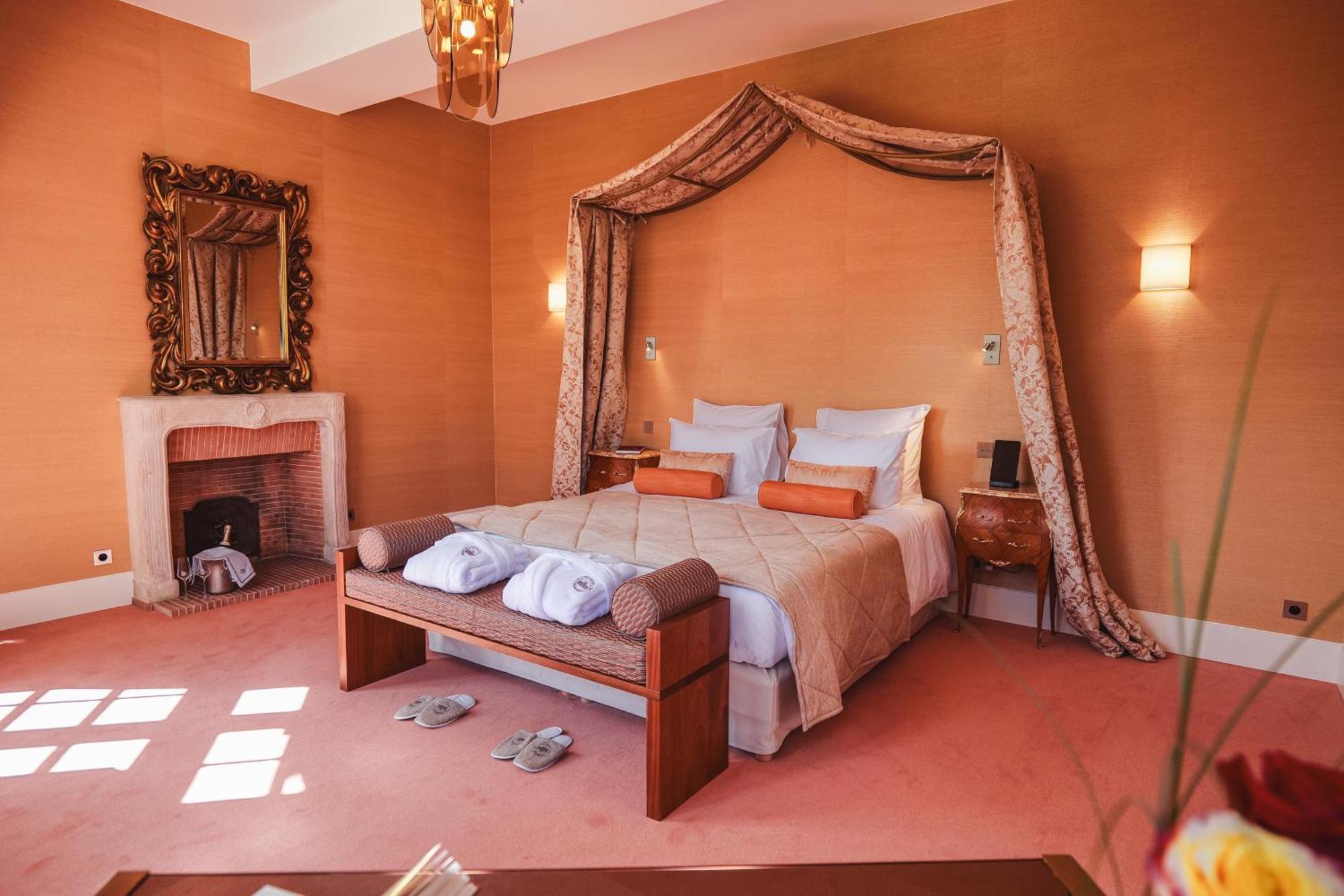Hotel 4 Etoiles Chateau - Domaine De Coeurmandie Beny-sur-Mer المظهر الخارجي الصورة